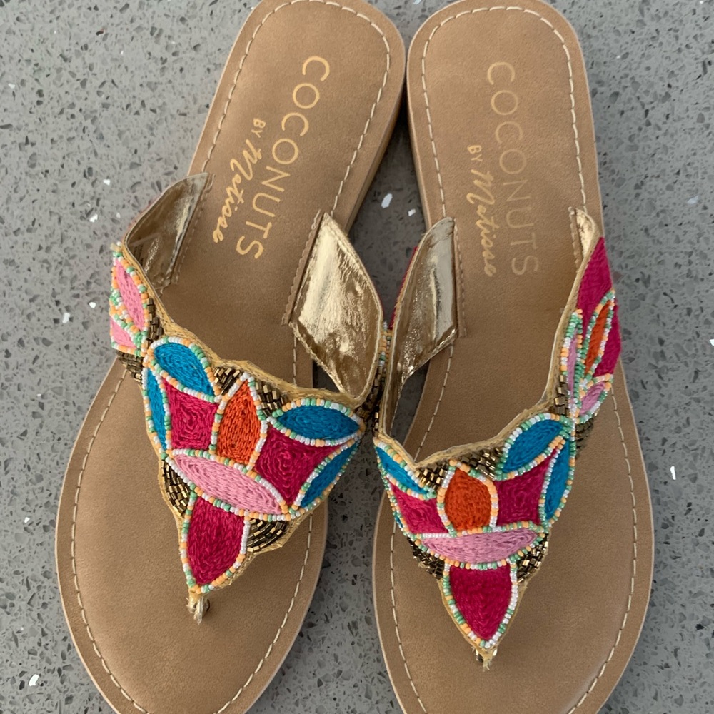Shoes - Picture 4 of 6